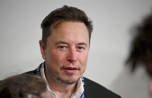 Musk ingin investor Tesla memberikan suara untuk mengalihkan pendaftaran perusahaan pembuat mobil itu ke Texas