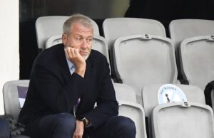 Anggota parlemen Inggris kesal karena dana Chelsea yang dibekukan milik Abramovich masih belum digunakan untuk Ukraina