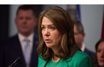 Perdana Menteri Alberta Smith Melihat Jeda Ekspor LNG AS sebagai Peluang