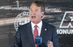 Serikat pekerja menentang rencana untuk memindahkan tim NBA dan NHL ke Virginia utara, pukulan lain terhadap rencana yang didukung Youngkin