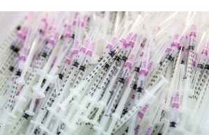 Mitra Vaksin Menjadi Saingan Dengan Suntikan Pertama untuk Memajukan Virus