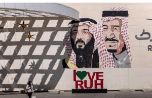 Kesehatan Raja Saudi, Kematian Presiden Iran Memacu Taruhan Suksesi