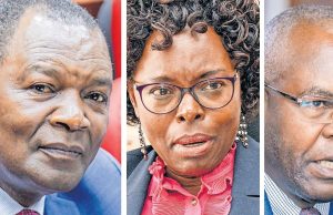 Bos anggaran kalah dalam pertarungan mendapatkan akses ke rekening daerah