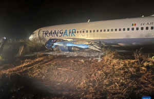 Pesawat Boeing tergelincir dari landasan pacu di Senegal, melukai 11 orang