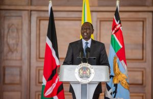 Presiden Ruto menunda pembukaan kembali sekolah tanpa batas waktu karena banjir