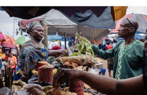 Tingkat Inflasi Nigeria Meningkat ke Level Tertinggi dalam 28 Tahun karena Biaya Makanan
