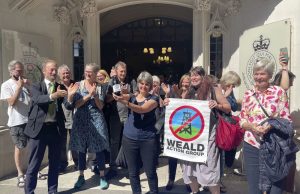 Penentang bahan bakar fosil meraih kemenangan dalam keputusan Mahkamah Agung Inggris dalam kasus di dekat bandara London