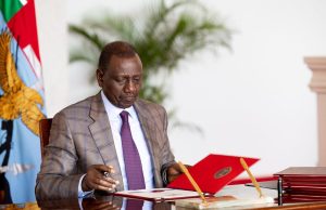 Presiden Ruto mengarahkan pemotongan anggaran Sh346 miliar setelah penolakan RUU Keuangan