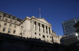 Inflasi Inggris turun ke tingkat target Bank of England sebesar 2% untuk pertama kalinya dalam hampir 3 tahun