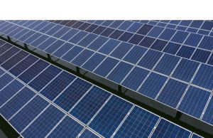 Perusahaan Tenaga Surya Tiongkok Terpaksa Bangkrut karena Kelebihan Pasokan