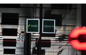 Sumitomo Mitsui Mengangkat Bankir SocGen untuk Peran Senior Arab Saudi