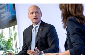 Harris Menargetkan Trump dengan Mengangkat Ancaman Proyek ‘Ekstrim’ 2025