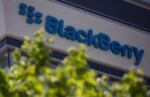 Hakim menolak beberapa tuntutan dalam kasus yang menuduh CEO BlackBerry melecehkan mantan stafnya
