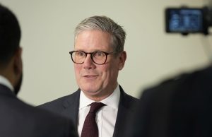 Pemerintahan Partai Buruh yang baru di Inggris menetapkan rencana untuk ‘menghentikan’ perekonomian dalam Pidato Raja