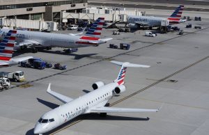 American Airlines memiliki kesepakatan kontrak dengan pramugari, dan Presiden Biden senang dengan hal itu