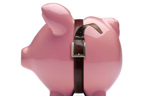 Masyarakat Kanada menabung pada tingkat yang belum pernah terjadi sebelumnya dalam beberapa dekade terakhir