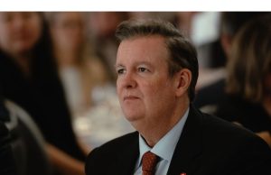 Rogers Mempromosikan Putra Pendiri dan Pewaris Ketua Eksekutif