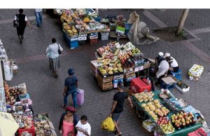 Trump, Kekhawatiran Pertumbuhan Menambah Ketidakpastian Kebijakan Afrika Selatan