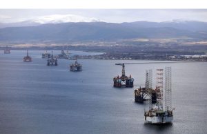 Trump Kecam ‘Kesalahan Besar’ Inggris terhadap Kebijakan Energi Laut Utara