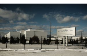 Keputusan Produksi Pemilik Jeep Bergantung pada Rencana Tarif Trump