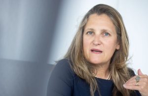 Freeland Membuka Kampanye Kanada Dengan Pesan Dia Bisa Melawan Trump