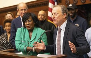 Josh Harris mendapati dirinya berada di ambang kejuaraan dengan Komandan yang tidak dapat dia temukan bersama 76ers