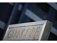 Glencore Studies Memindahkan daftar primer jauh dari London