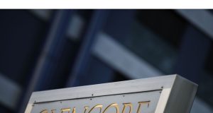 Glencore Studies Memindahkan daftar primer jauh dari London