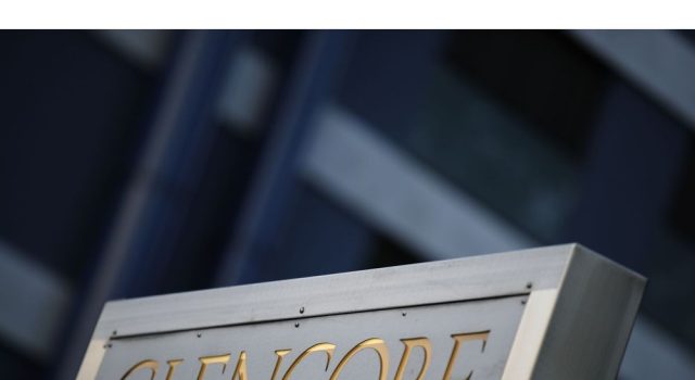 Glencore Studies Memindahkan daftar primer jauh dari London