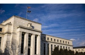 Trump menyerukan penurunan suku bunga saat Powell menuju ke Hill