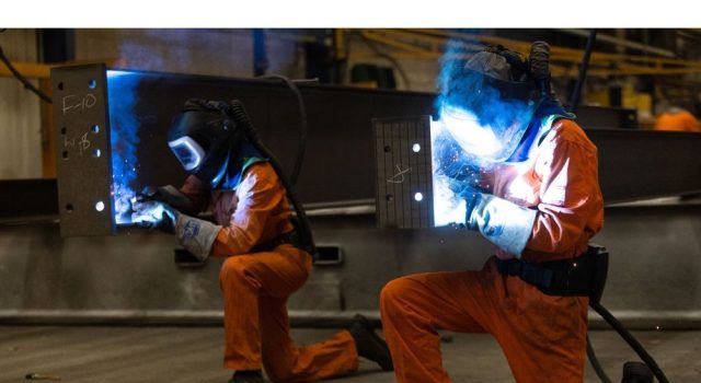 UK debut rencana baja £ 2,5 miliar setelah ancaman tarif Trump