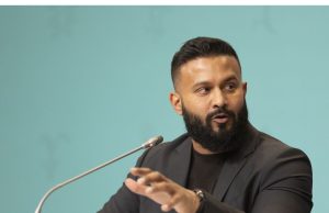Lightspeed jatuh karena memilih untuk tetap publik, beli saham kembali