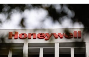Honeywell putus setelah tekanan dari aktivis Elliott
