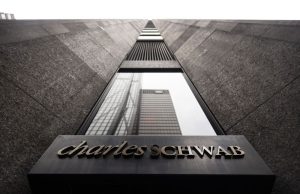 TD Bank berupaya mengumpulkan $ 14 miliar di pintu keluar saham Schwab