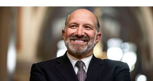 Sekretaris Perdagangan Trump memilih Howard Lutnick yang dikonfirmasi oleh Senat