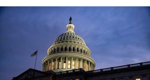 Pemungutan suara Anggaran Senat meninggalkan rintangan untuk pemotongan pajak Trump, batas utang