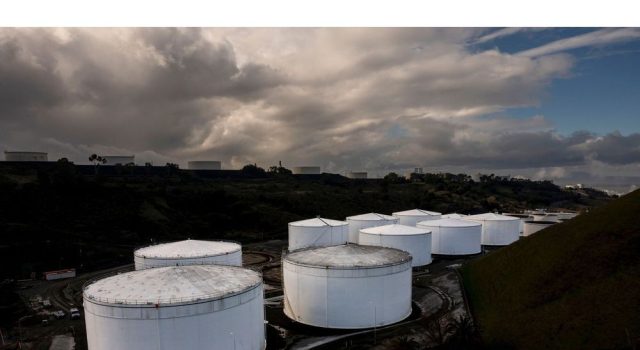 Minyak AS di tahun $ 60 -an karena sentimen ekonomi yang masam berat