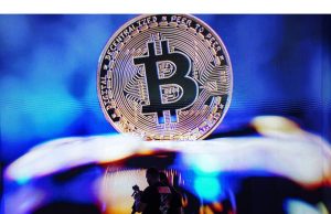 Bitcoin turun 25% dari tertinggi sepanjang masa saat penjualan kripto semakin dalam