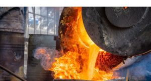 Logam menurun karena meningkatnya ketegangan China memicu sentimen risiko