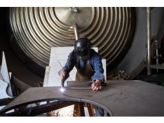 Tarif Trump Menjulang Membuat Kami Baja Terlalu Mahal Di Rumah