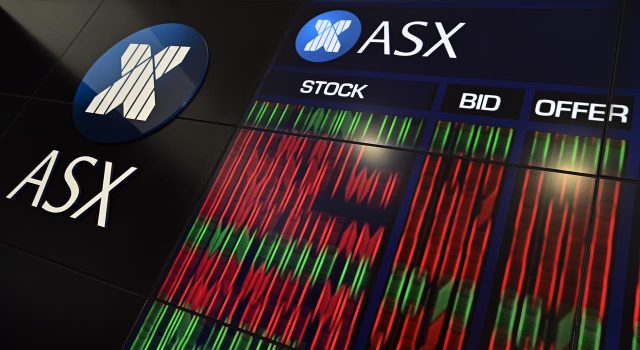 Kerugian semakin dalam untuk saham saat keuntungan dolar Australia