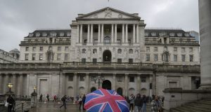 Bank of England diperkirakan akan memotong suku bunga utama Inggris menjadi 4,50%