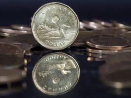 Dolar Kanada mendekati 71 sen kami di tengah ‘kelelahan tarif’