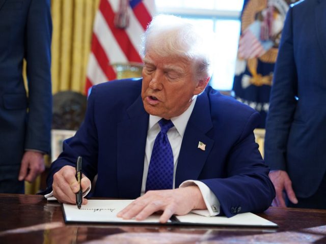 no0214trump-1.jpg