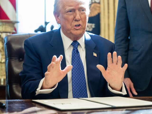 no0214trump2.jpg