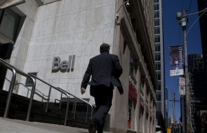 Bell Media memotong 98 pekerjaan melalui PHK, pembelian