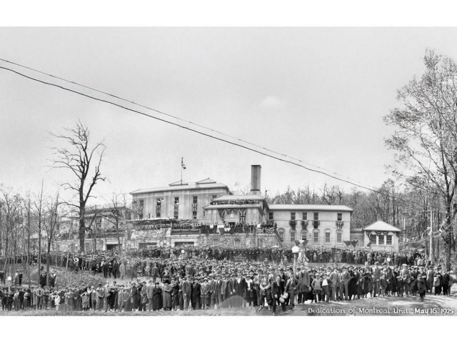 shriners-hospitals-for-children-canada-in-1925.jpeg