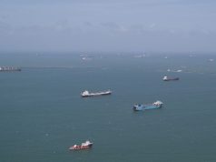Presiden Panama menyangkal membuat kesepakatan bahwa kapal perang AS dapat mentransisikan kanal secara gratis