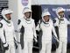 Astronot NASA yang macet menyambut penggantian mereka yang baru tiba di stasiun ruang angkasa