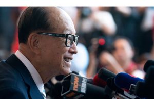 Kertas Pro-Beijing mendesak Li Ka-Shing untuk Memo Panama Port Sale